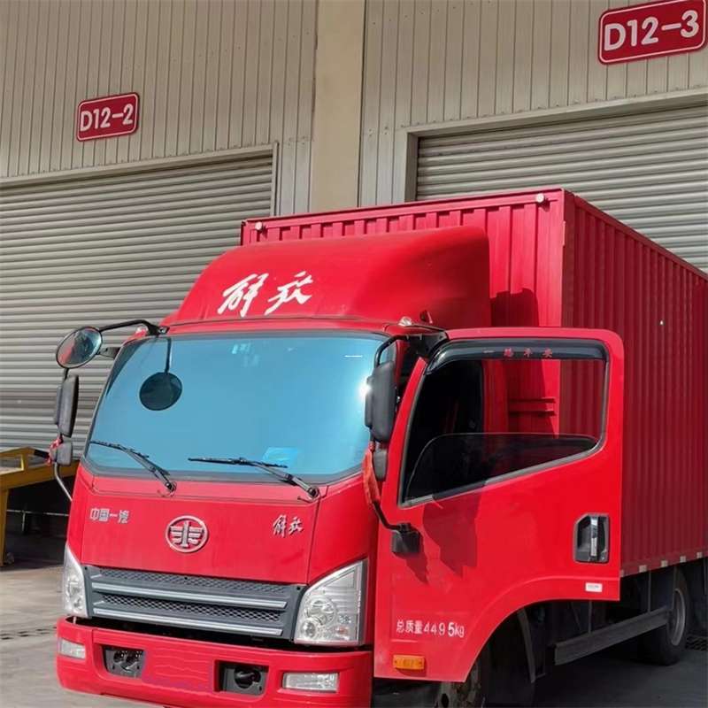 临平区和田县物流专线：畅通大件与出口运输之路