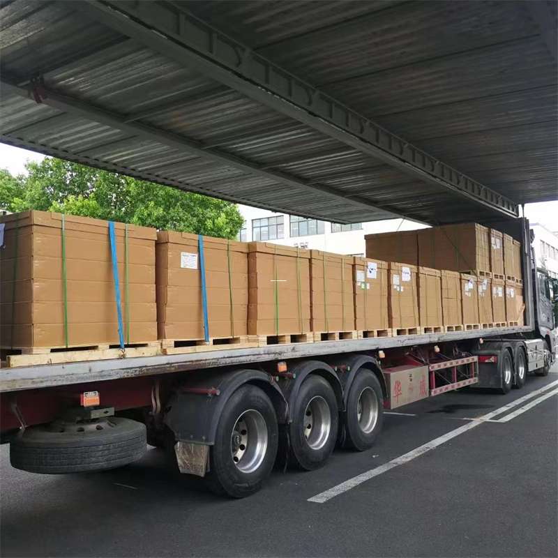 临平区班玛县物流专线：大件快运与出口进仓的畅行之道